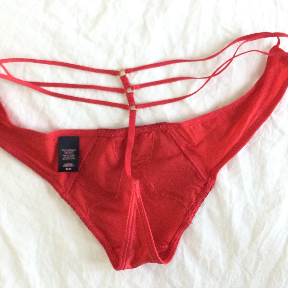 PRICE DROP! NWT 3 Thong Panties Red & Pink